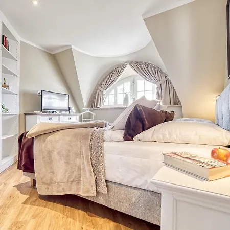 Haubenlerche 20 Ferienhaus *